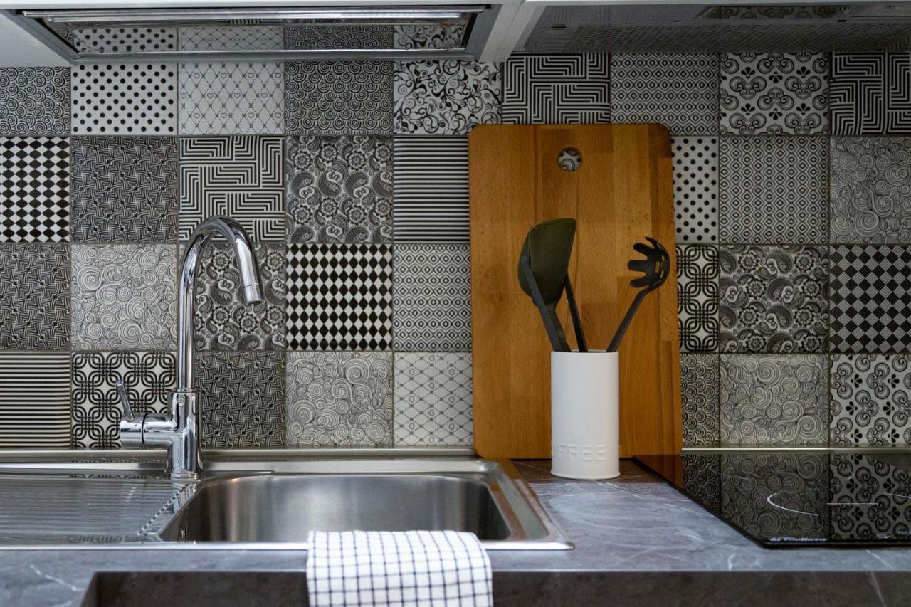 Tram Apartment For 4 Guests Trieste Extérieur photo